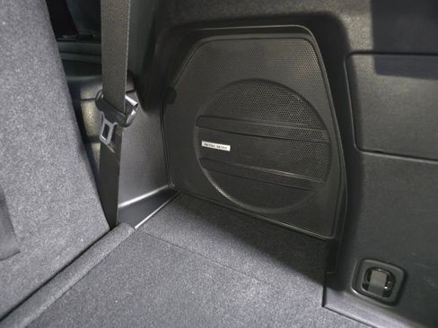 Used 2025 Subaru Ascent Bronze Edition image 22