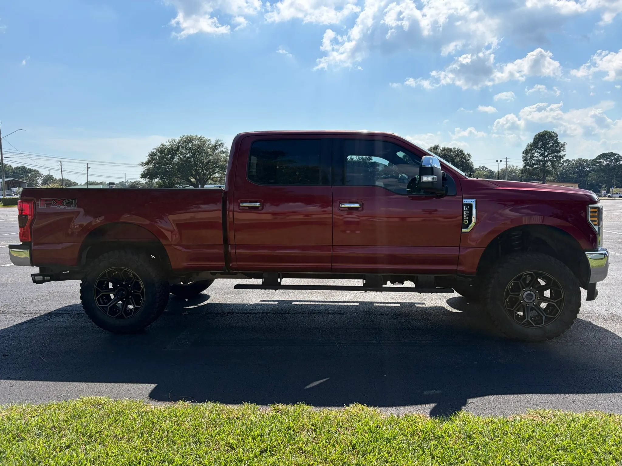 Used 2018 Ford F250 Lariat w/ Tow Technology Bundle AWD/4WD image 8