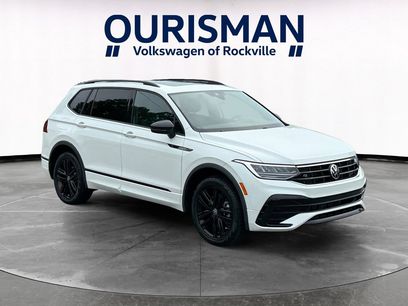 Used 2022 Volkswagen Tiguan SE R-Line