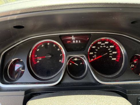Used 2015 GMC Acadia SLT w/ Technology Package FWD image 12