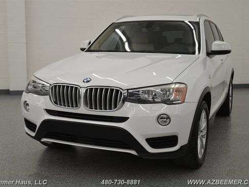 Used 2017 BMW X3 sDrive28i image 1