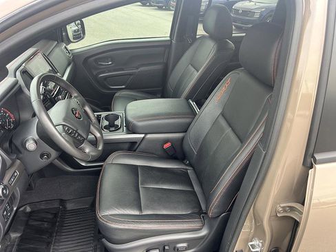 Certified 2022 Nissan Titan PRO-4X w/ Pro-4x Convenience Package image 11