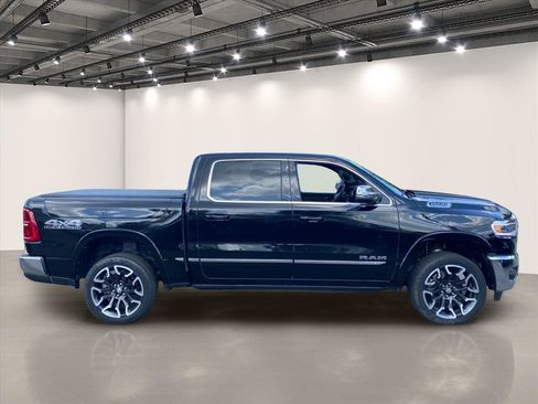 Used 2025 RAM 1500 Limited AWD/4WD image 8