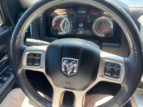 Used 2015 RAM 1500 Laramie w/ Convenience Group AWD/4WD image 20