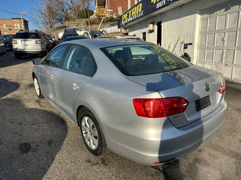 Used 2012 Volkswagen Jetta S image 12