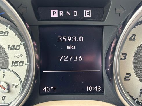 Used 2013 Mercedes-Benz SLK 250 image 16