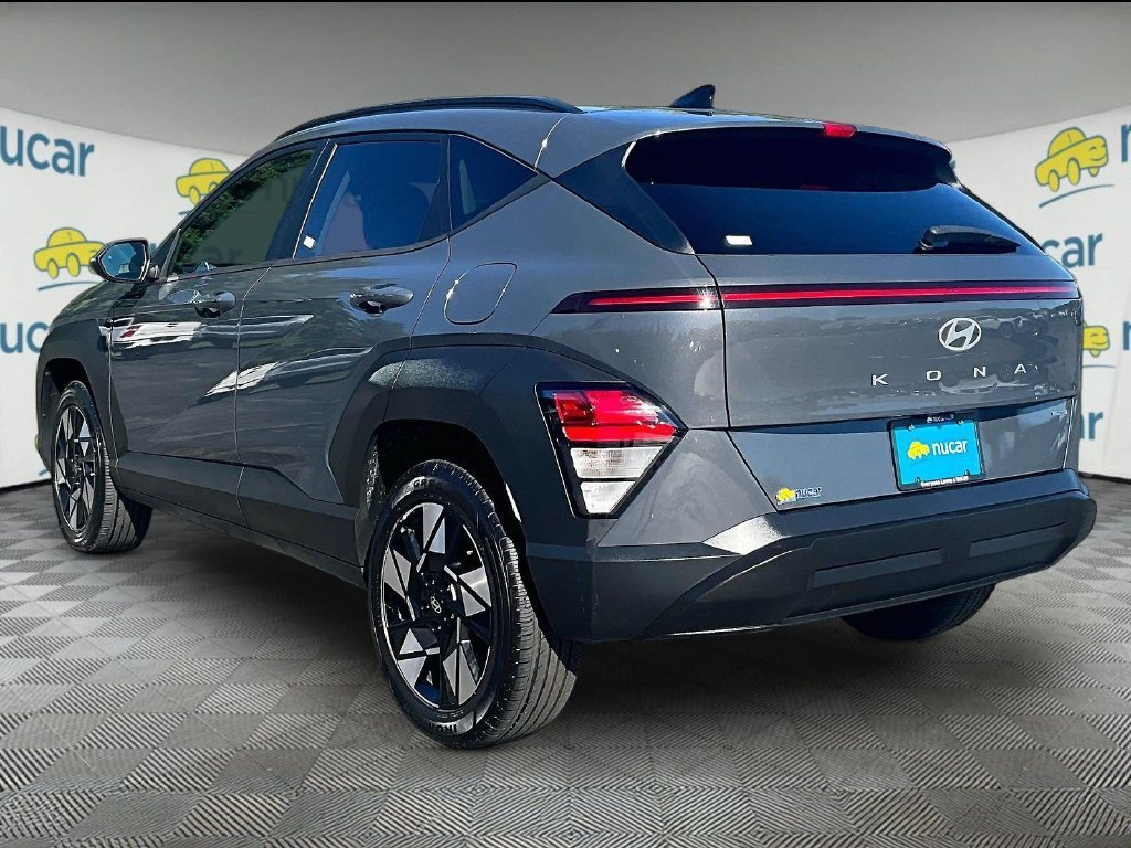 Used 2024 Hyundai Kona SEL AWD/4WD image 4