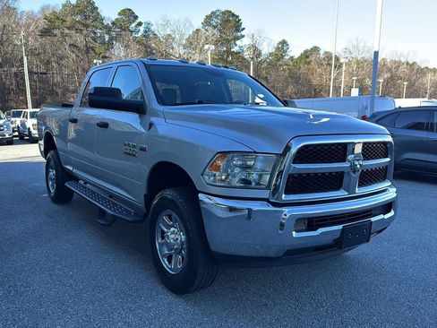 Used 2018 RAM 2500 Tradesman w/ Chrome Appearance Group image 6
