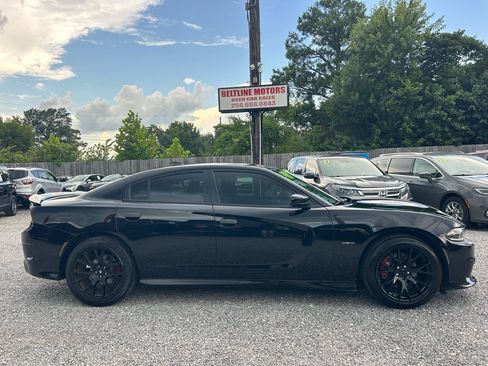 Used 2019 Dodge Charger R/T RWD image 3