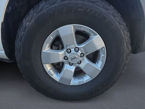 Used 2013 Nissan Xterra S image 14