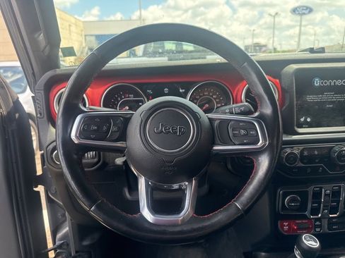 Used 2020 Jeep Gladiator Rubicon AWD/4WD image 3