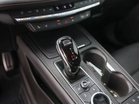 Used 2021 Cadillac XT4 Sport image 19