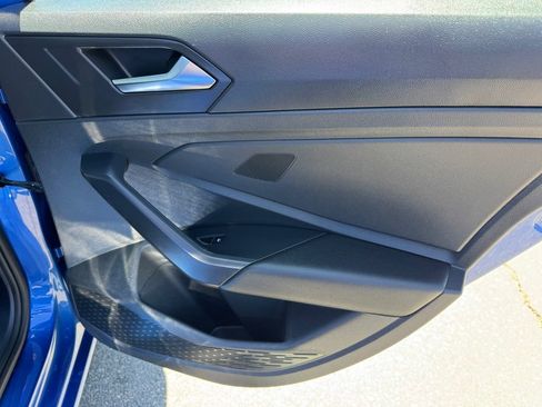 Used 2024 Volkswagen Jetta SE FWD image 10