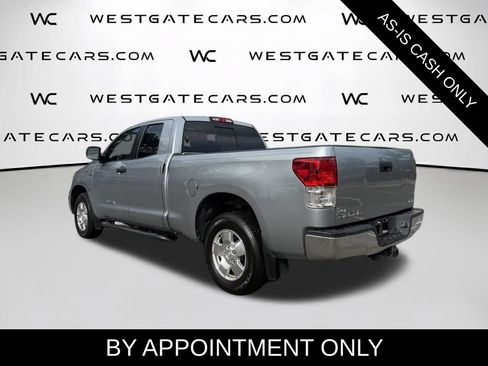 Used 2011 Toyota Tundra 4x4 Double Cab w/ Tow Pkg image 3