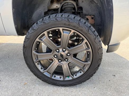 Used 2013 Chevrolet Avalanche LT w/ All-Star Edition RWD image 10
