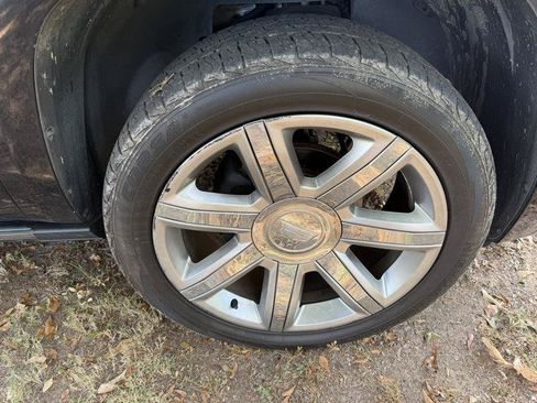 Used 2012 Cadillac Escalade ESV Premium AWD/4WD image 10