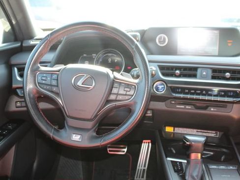 Used 2021 Lexus UX 250h F Sport AWD/4WD image 13