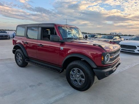 New 2025 Ford Bronco Big Bend image 2