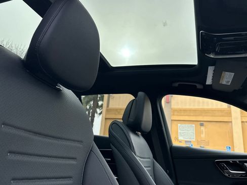 New 2026 Mercedes-Benz GLC 300 GLC 300 image 16