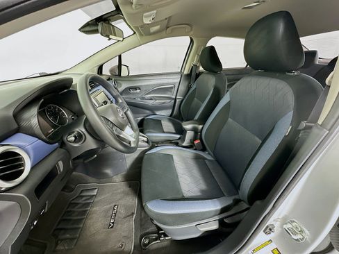 Used 2023 Nissan Versa SV image 13
