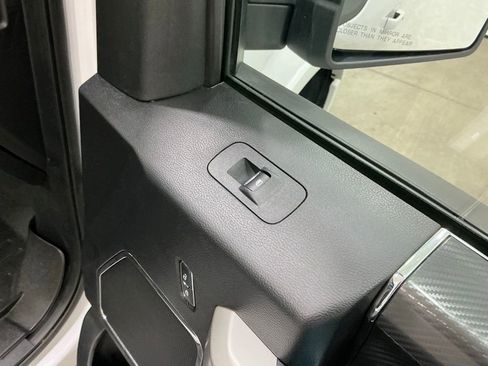 Used 2018 Ford F150 Lariat image 33