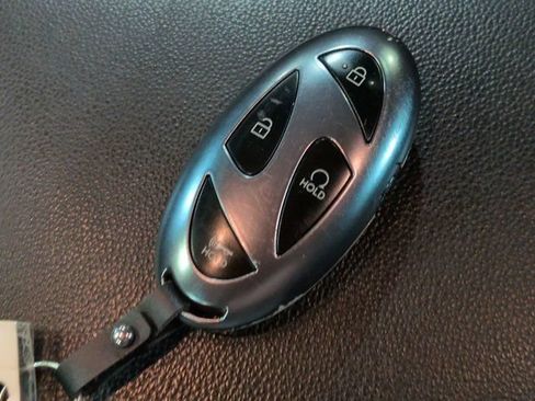 Used 2025 Hyundai Elantra Sport FWD image 24