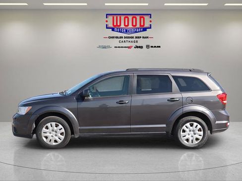 Used 2019 Dodge Journey SE w/ Connectivity Group FWD image 6
