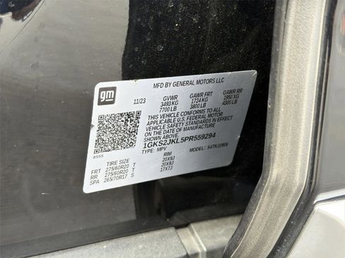 Used 2023 GMC Yukon XL Denali w/ Advanced Technology Package AWD/4WD image 23