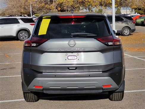 Used 2023 Nissan Rogue S image 5