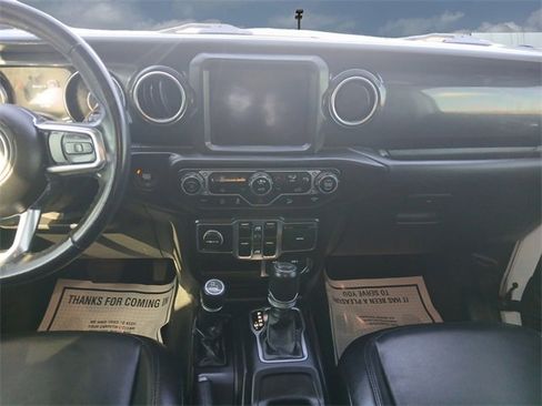 Used 2021 Jeep Wrangler Unlimited Sahara image 11