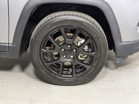 Used 2022 Jeep Compass Altitude image 11