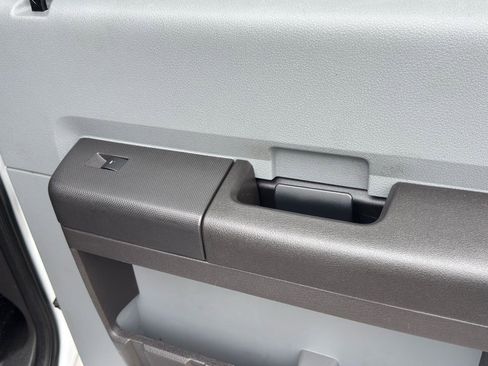 Used 2015 Ford F250 XL w/ Power Equipment Group image 43