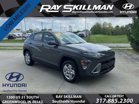 Certified 2025 Hyundai Kona SE image 1
