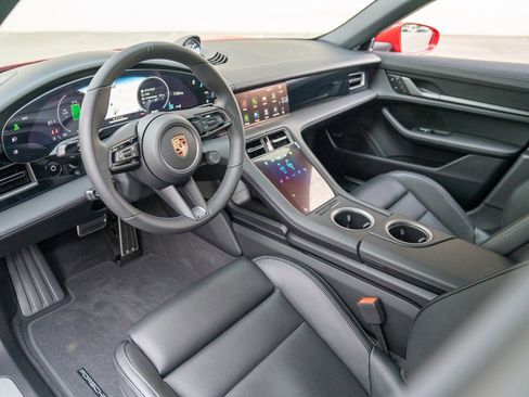 New 2025 Porsche Taycan image 4