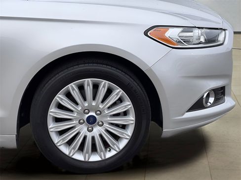 Used 2014 Ford Fusion Energi SE image 43