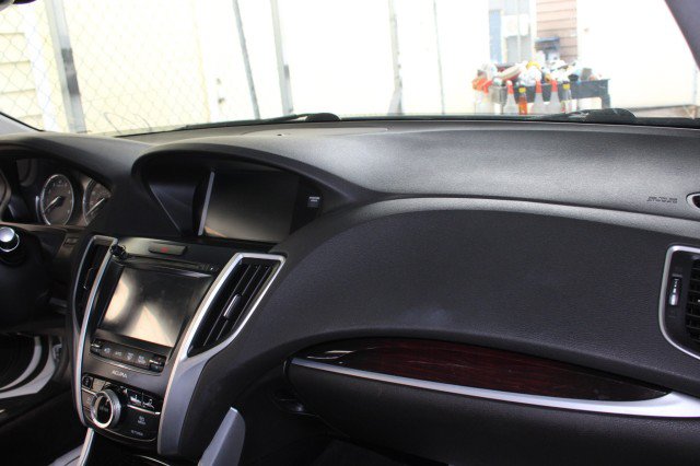 Used 2015 Acura TLX w/ Technology Package AWD/4WD image 10