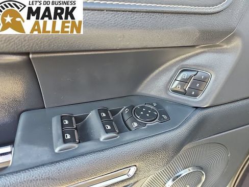 Used 2023 Ford Expedition XLT AWD/4WD image 22