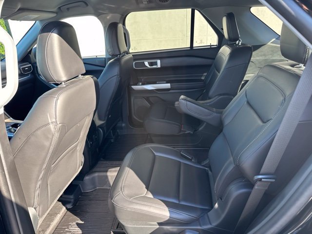 Used 2023 Ford Explorer XLT w/ Equipment Group 202A AWD/4WD image 22
