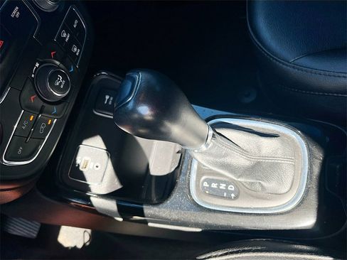 Used 2021 Jeep Compass Latitude image 16