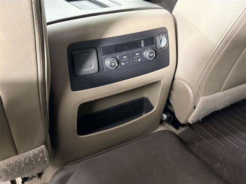 Used 2020 Chevrolet Tahoe LT w/ Luxury Package RWD image 39