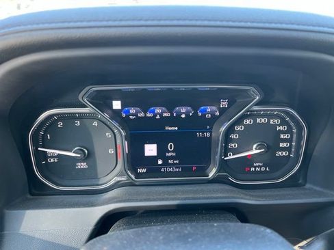 Used 2022 GMC Sierra 1500 Denali w/ Driver Alert Package II AWD/4WD image 11