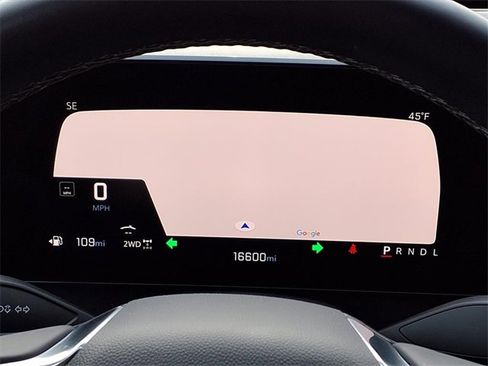 Used 2024 Chevrolet Traverse LT image 19