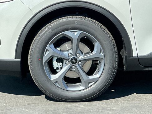 New 2025 Ford Escape ST-Line w/ Equipment Group 301A image 26