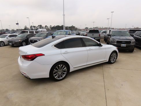 Used 2017 Genesis G80 3.8 w/ Option Group 03 image 11