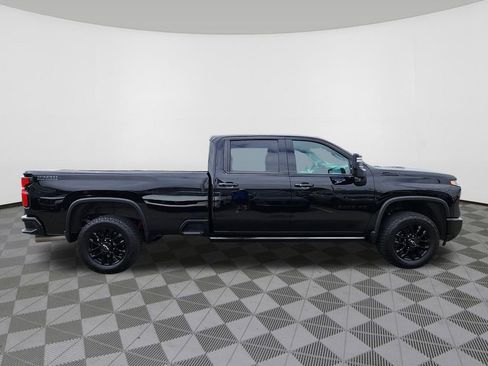 Used 2025 Chevrolet Silverado 3500 LTZ w/ Trail Boss Package AWD/4WD image 6