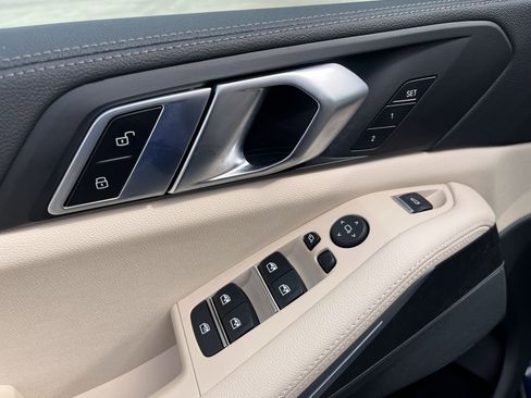 Certified 2022 BMW X5 sDrive40i w/ Premium Package image 19