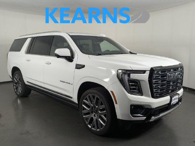 Used 2026 GMC Yukon XL Denali Ultimate AWD/4WD image 1
