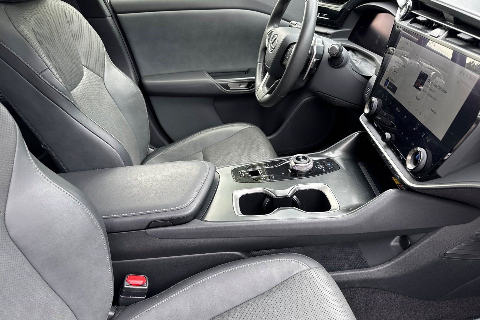 Certified 2024 Lexus RZ 450e Premium w/ Technology Package AWD/4WD image 20