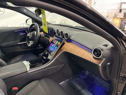 Used 2025 Mercedes-Benz C 300 4MATIC Sedan image 19