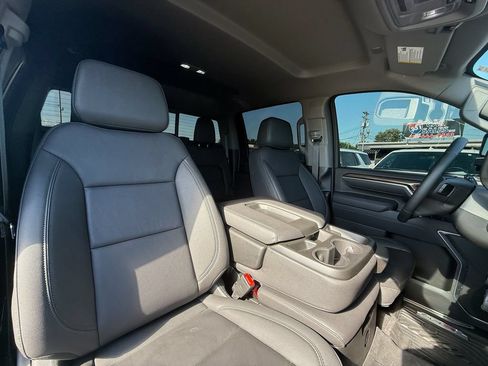 Used 2025 Chevrolet Silverado 2500 LT w/ Trail Boss Package AWD/4WD image 27